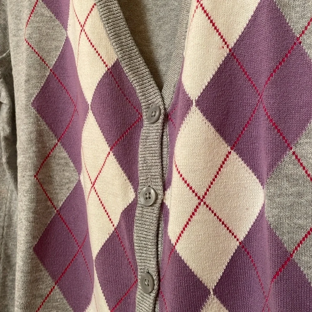 GH Bass size XL cardigan. Long sleeve. Argyle print. EUC. - Picture 4 of 5